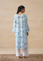 Load image into Gallery viewer, Aadat Mulmul Straight Chikankari Kurti
