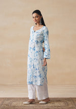 Load image into Gallery viewer, Aadat Mulmul Straight Chikankari Kurti