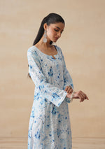 Load image into Gallery viewer, Aadat Mulmul Straight Chikankari Kurti