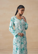 Load image into Gallery viewer, Aadat Mulmul Straight Chikankari Kurti