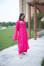Load image into Gallery viewer, Gulnaaz Viscose Premium Chikankari Kurti Set