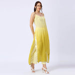 Load image into Gallery viewer, Viscose 3D Sleeveless Designer Kurti - The Lucknowi Chikan