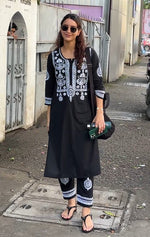 Load image into Gallery viewer, Sahiba Mul Cotton Kurti Pallazo Set