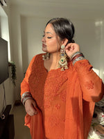 Load image into Gallery viewer, Khwab 3D Handwork Chikankari Kurti Set