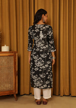 Load image into Gallery viewer, Zainab Mul Cotton Chikankari Kurti