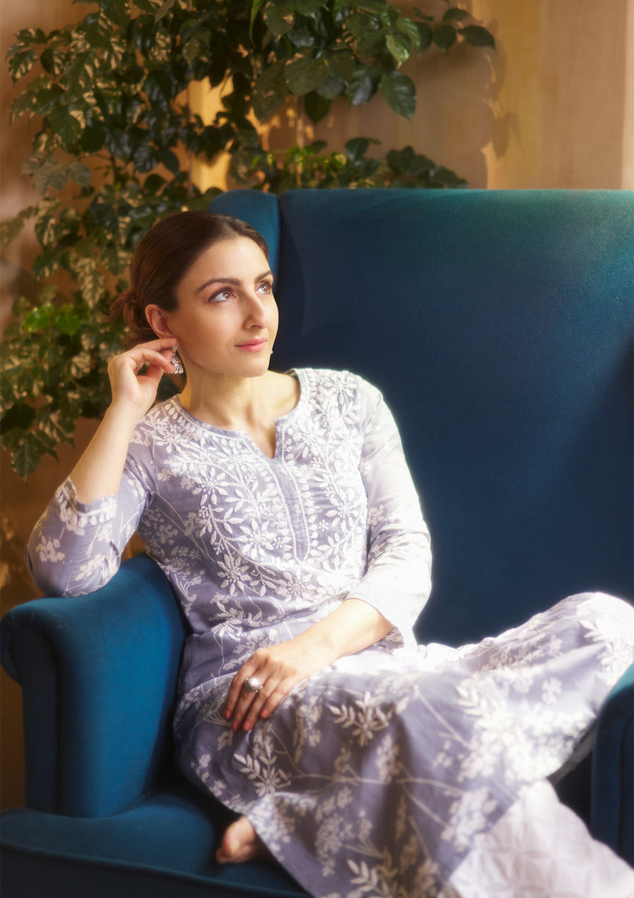 Zainab Mul Cotton Chikankari Kurti
