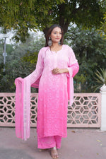 Load image into Gallery viewer, Gulfam Rose Pannel Viscose Kurti Set