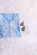 Load image into Gallery viewer, Zainab Chikankari Mulmul Straight Kurti