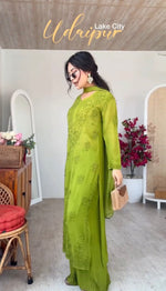 Load image into Gallery viewer, Gulnaaz Viscose Premium Chikankari Kurti Set