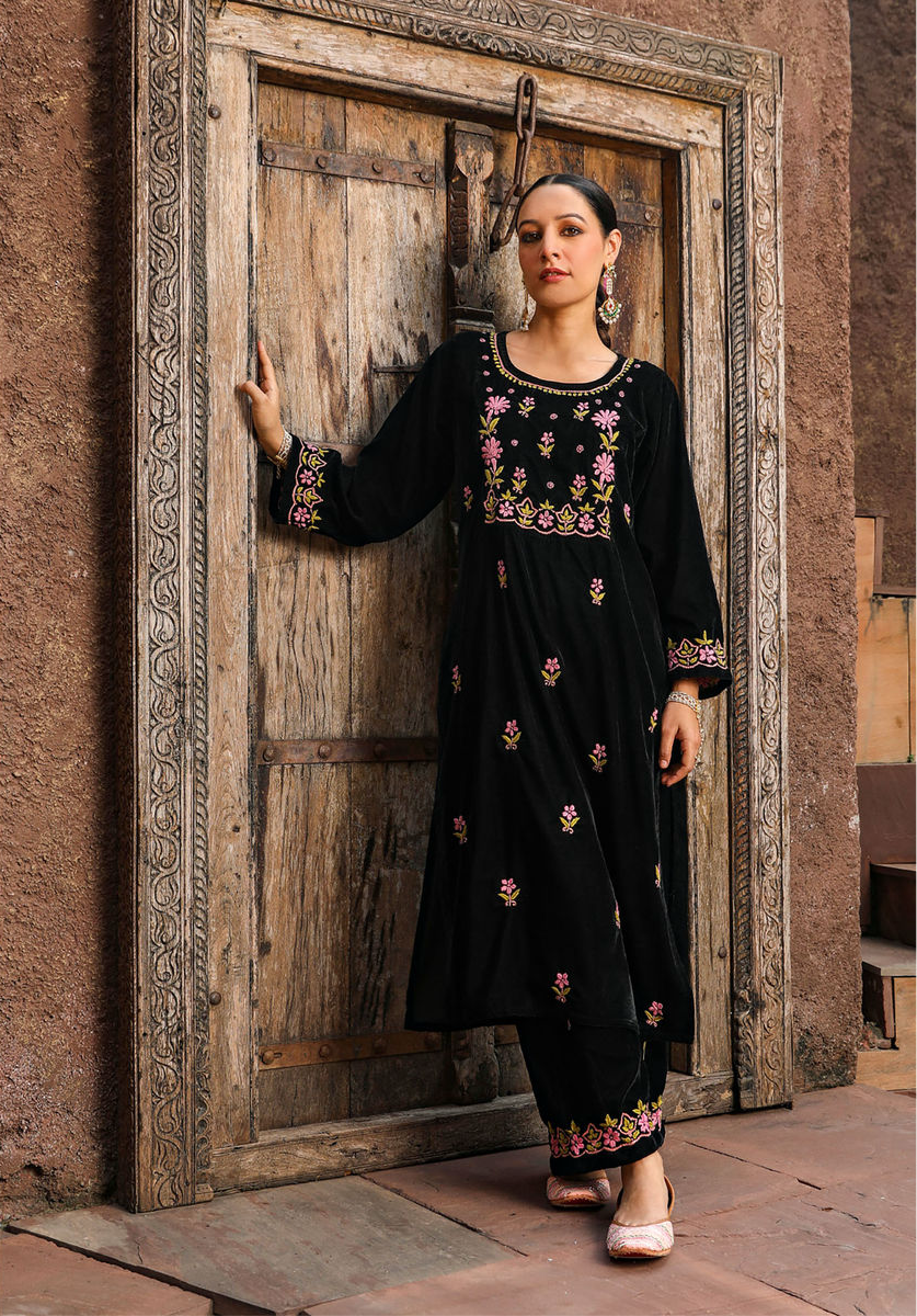 Hayat Velvet Chikankari Kurti Set