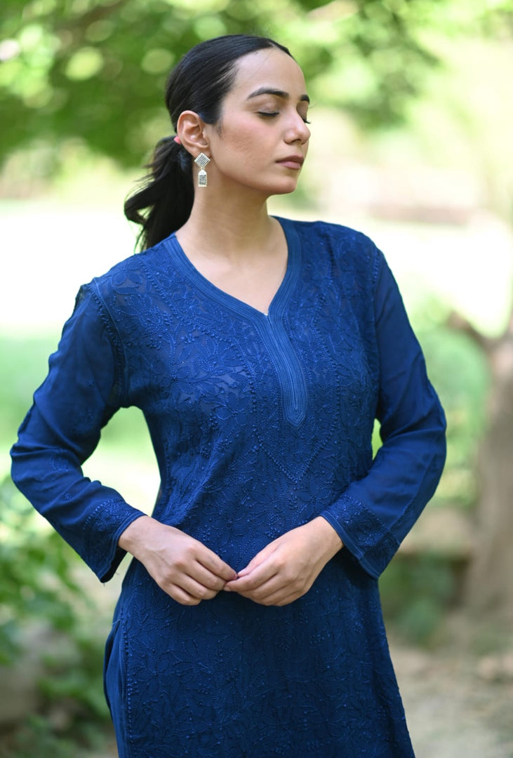 Tarai Viscose Short Chikankari Kurti - The Lucknowi Chikan 