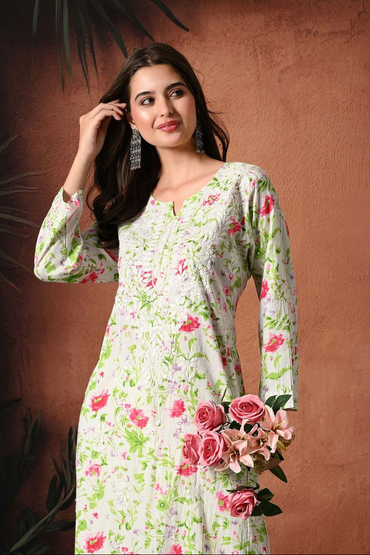 Saheli Mul Mul Floral Chikankari Kurti