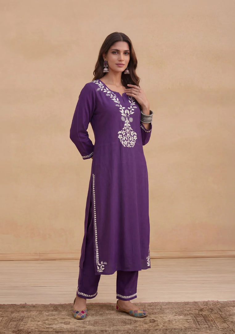 Daftar Rayon Chikankari Solid Women's 2 PC Long Kurta Set