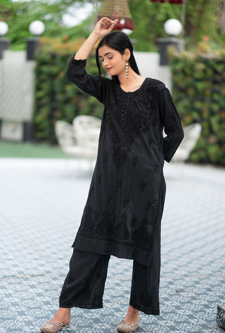 Hayat Chikankari Kurti Set