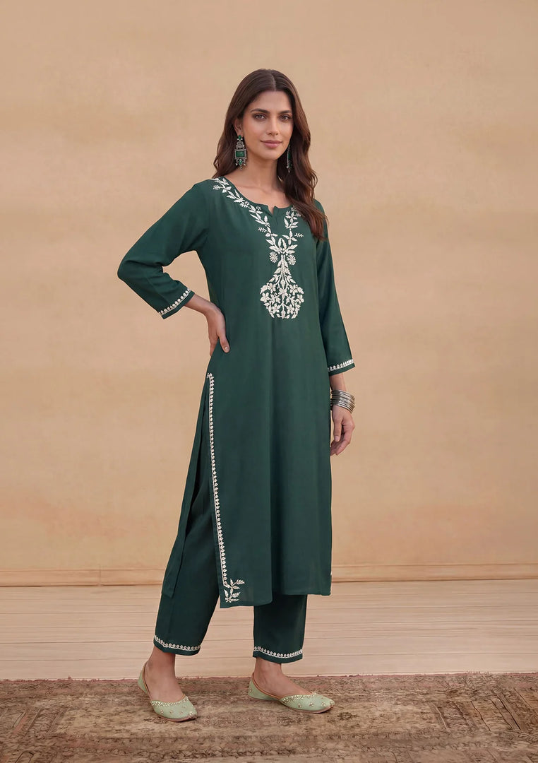 Daftar Rayon Chikankari Solid Women's 2 PC Long Kurta Set