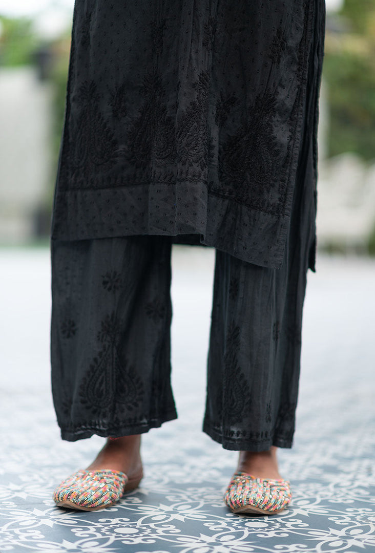 Hayat Chikankari Kurti Set