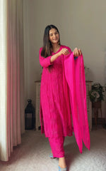 Load image into Gallery viewer, Surma Viscose 3D Chikankari Kurta Set