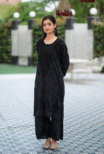 Load image into Gallery viewer, Hayat Chikankari Kurti Set