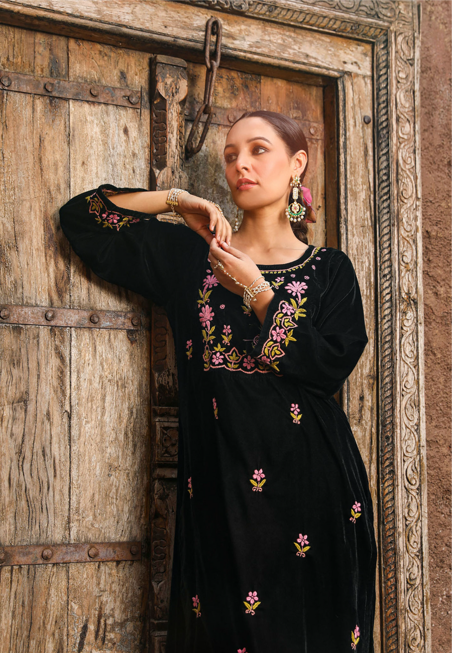 Hayat Velvet Chikankari Kurti Set