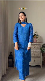 Load image into Gallery viewer, Surma Viscose 3D Chikankari Kurta Set
