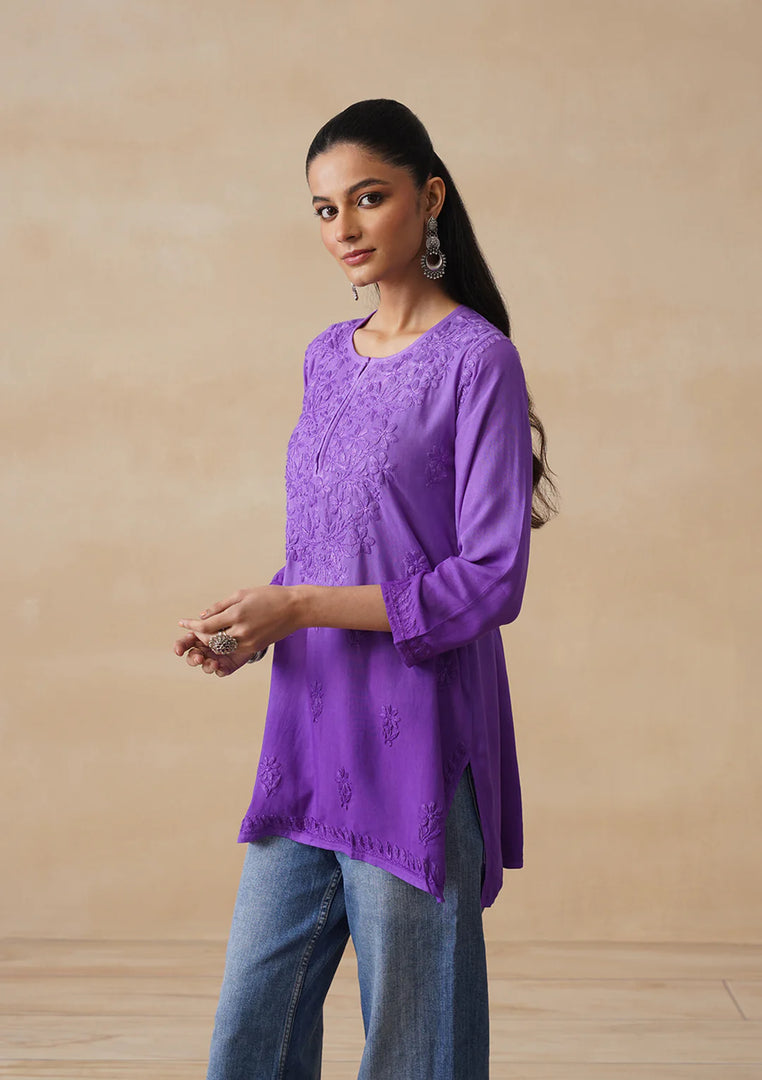 Amina Rayon Short Chikankari Kurti - The Lucknowi Chikan 