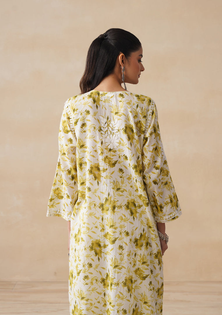 Aadat Mulmul Straight Chikankari Kurti