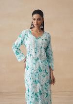 Load image into Gallery viewer, Aadat Mulmul Straight Chikankari Kurti