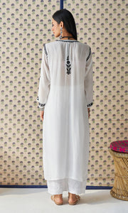 Pratha 3D Chikankari Muslin Kurta