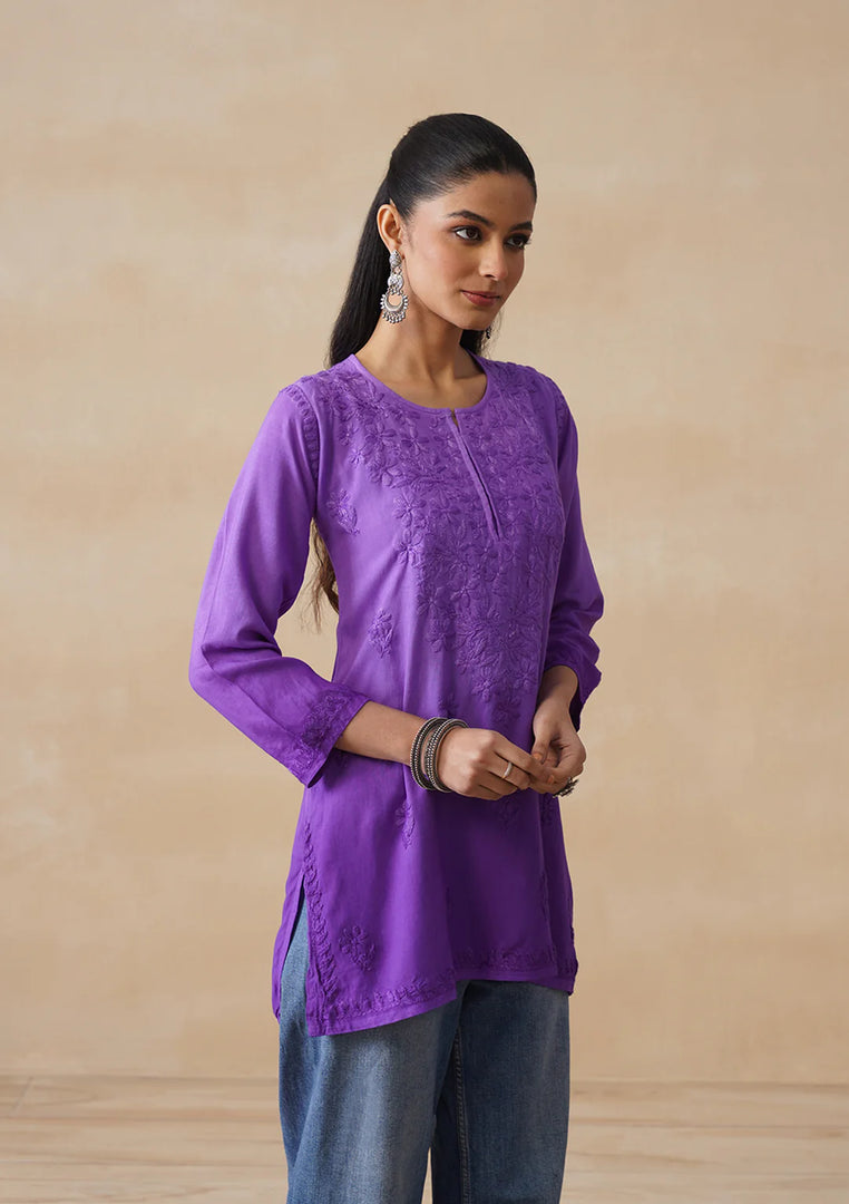 Amina Rayon Short Chikankari Kurti - The Lucknowi Chikan 