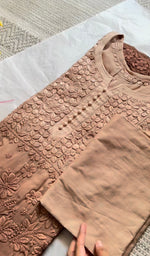 Load image into Gallery viewer, Averi Viscose 3D Handwork Kurta