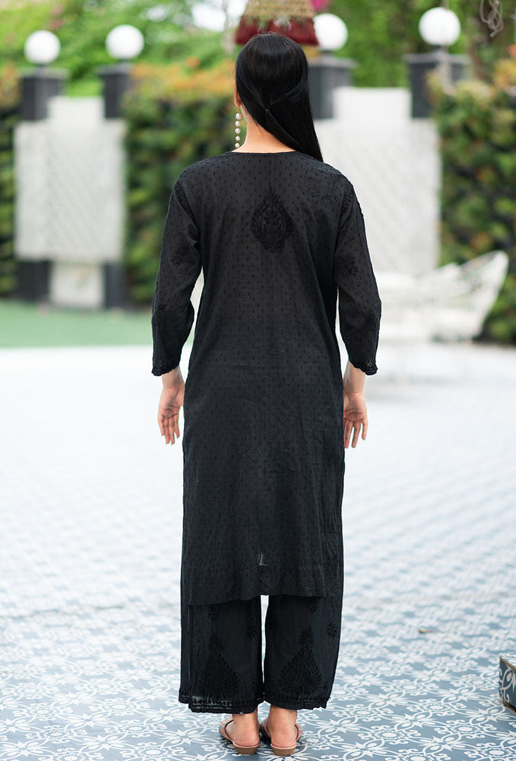 Hayat Chikankari Kurti Set