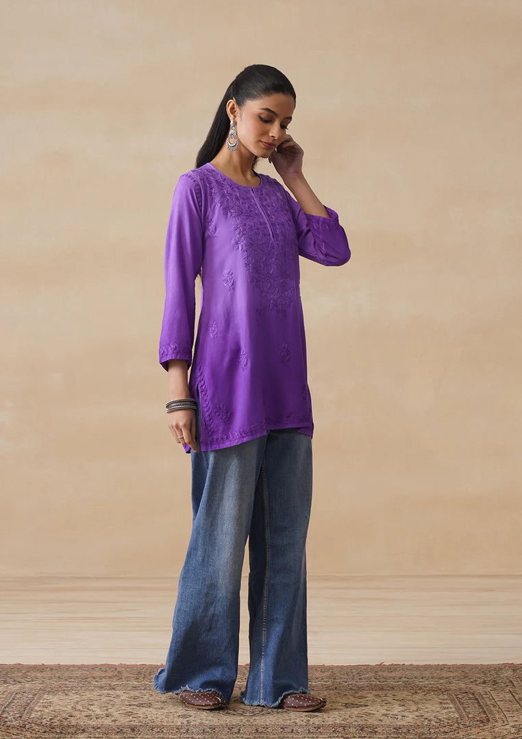 Amina Rayon Short Chikankari Kurti - The Lucknowi Chikan 