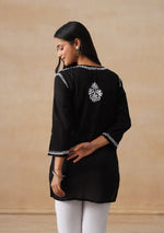 Load image into Gallery viewer, Jiva Rayon Short Kurti