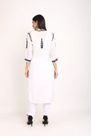 Pratha 3D Chikankari Muslin Kurta