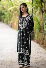 Load image into Gallery viewer, Daniya Modal Chikankari Kurti Set - The Lucknowi Chikan 