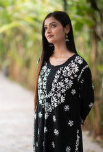 Load image into Gallery viewer, Daniya Modal Chikankari Kurti Set - The Lucknowi Chikan 