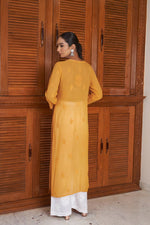 Load image into Gallery viewer, Rakul Preet Viscose Mukaish Chikankari Kurti
