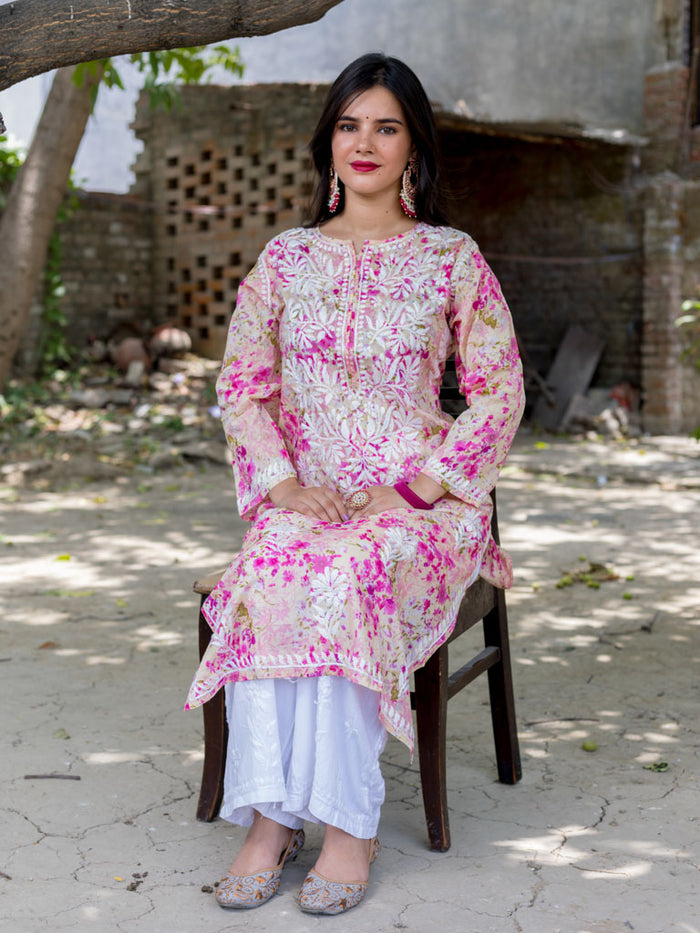 Sonu Kakkar Styled Mulmul Chikankari Kurta