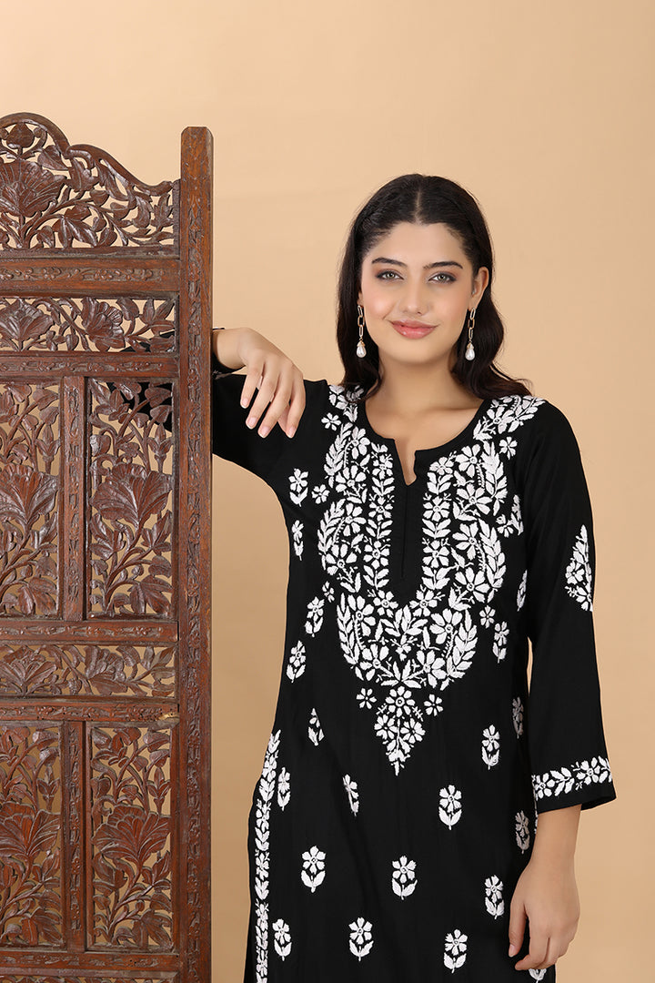Heer Rayon Long Chikankari Kurti