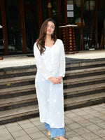 Load image into Gallery viewer, Mrunal Viscose Chikankari Kurti