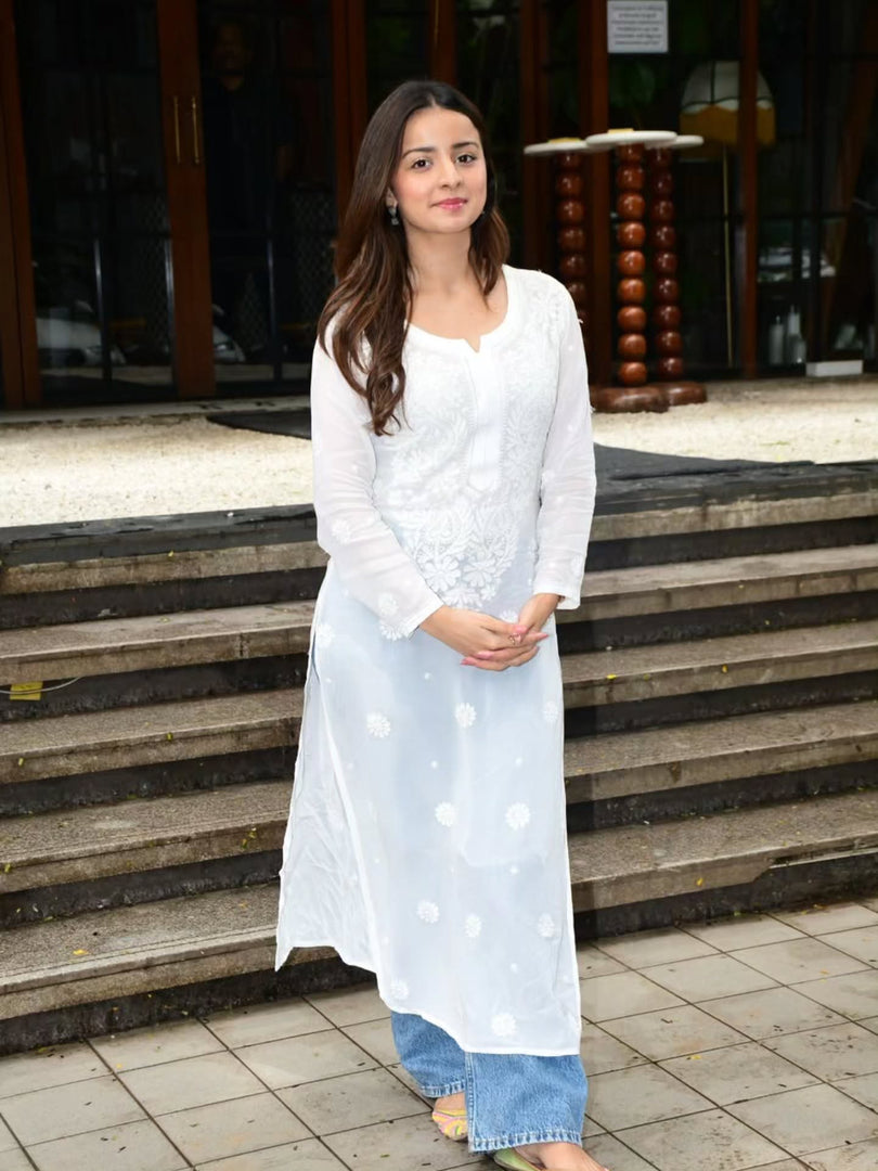 Mrunal Viscose Chikankari Kurti