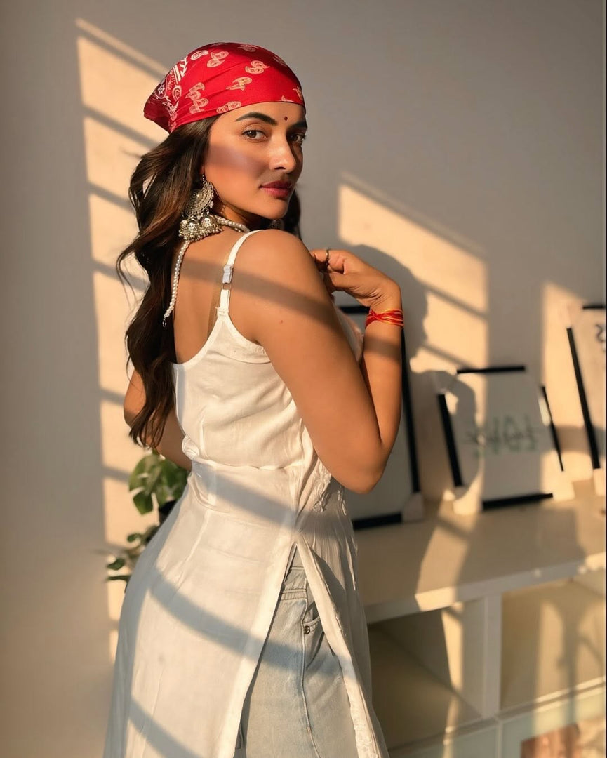 Parinoor Chanderi Cotton Chikankari Kurti Set