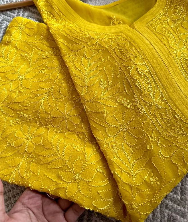 Arsh Premium Viscose Chikankari Kurti - The Lucknowi Chikan 