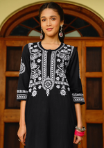 Load image into Gallery viewer, Sahiba Mul Cotton Kurti Pallazo Set
