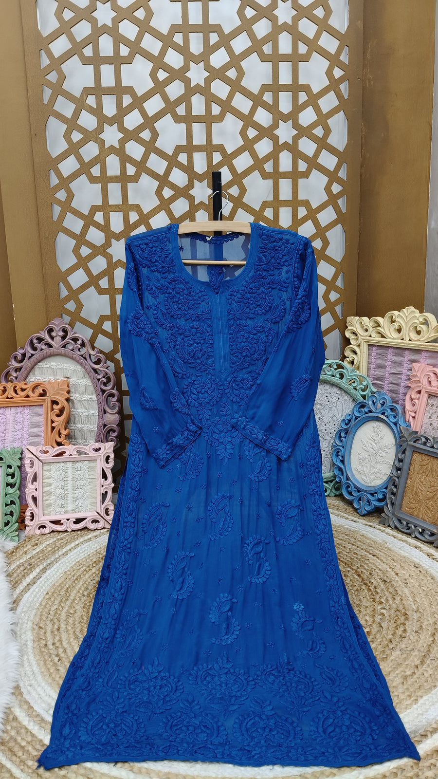 Vranda Pure Viscose 3D Chikankari Kurti