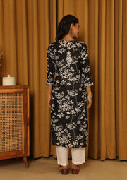 Zainab Mul Cotton Chikankari Kurti