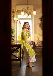 Zainab Mul Cotton Chikankari Kurti