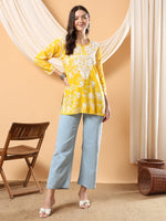 Load image into Gallery viewer, Gulnihal Mul Mul Chikankari Short Kurti - The Lucknowi Chikan 