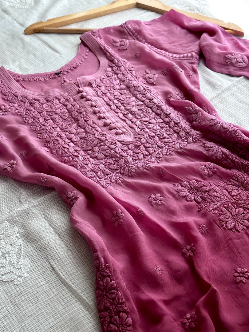 Averi Viscose 3D Handwork Kurta - The Lucknowi Chikan 