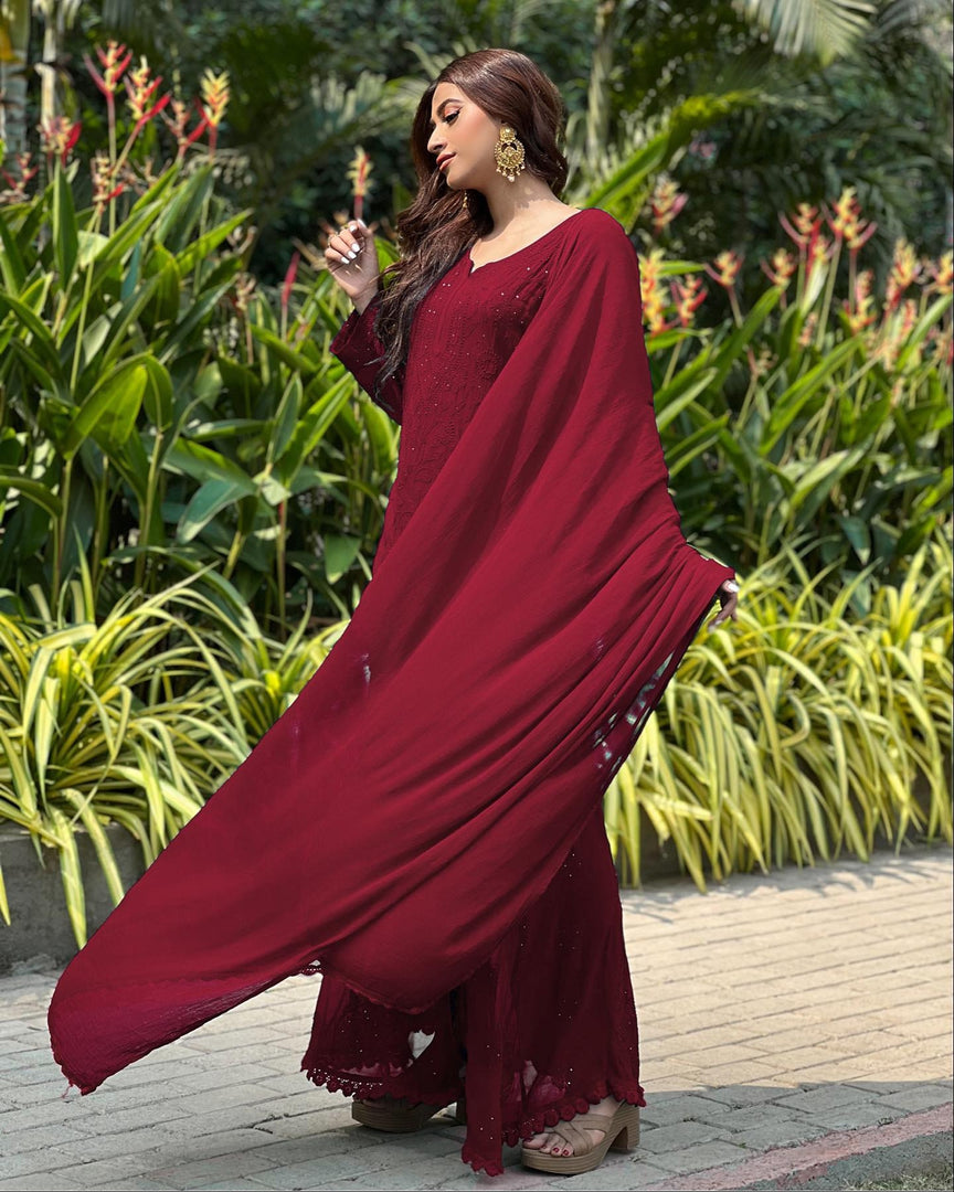 Avneet Kaur Mukaish Patiala Set